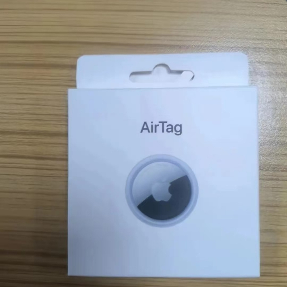 Apple AirTag White Air Tag (4 Pack)
